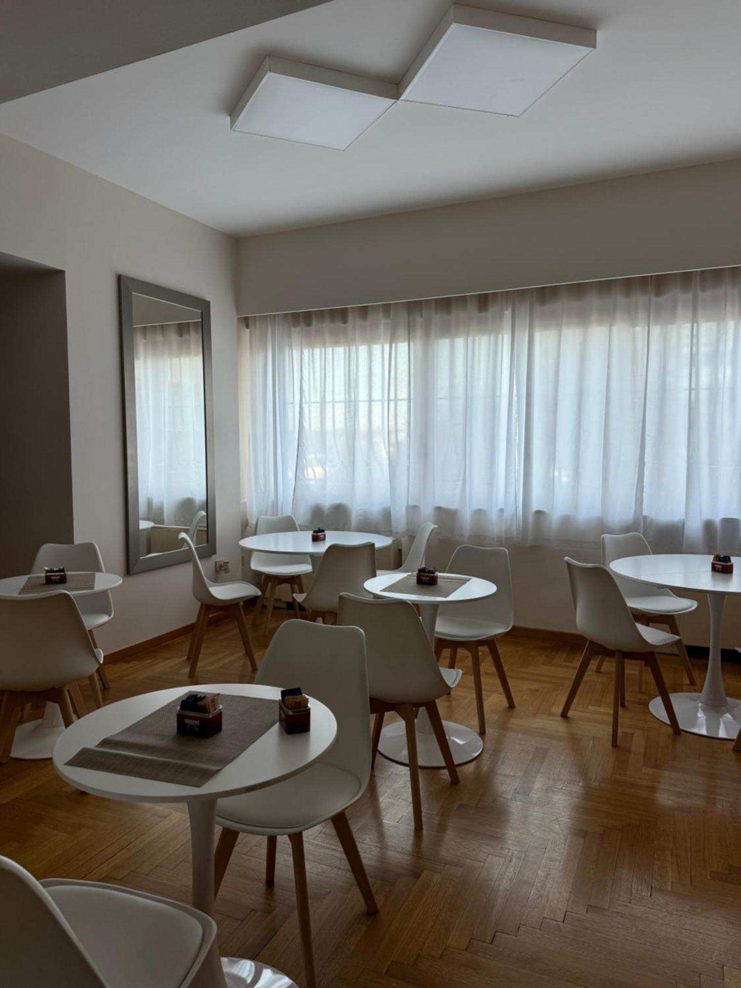Oasi Santa Rosa Hotel Róma Kültér fotó